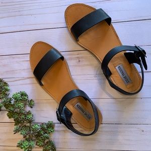 Steve Madden Sandals
